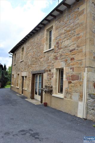 Dans village de caractere ou il fait bon vivre