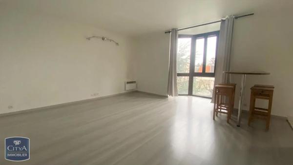 Appartement à louer 1 pièce 32.97m²