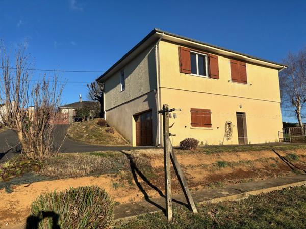 Maison village, 3 chambres, jardin 649 m2