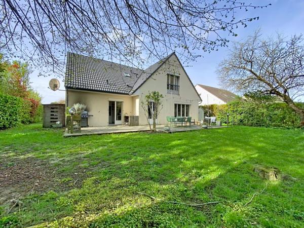Villa individuelle semi plain pied 5 chambres, jardin, garage double LA CHAPELLE D ARMENTIERES