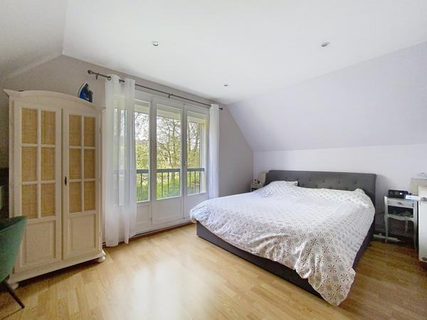 Villa individuelle semi plain pied 5 chambres, jardin, garage double LA CHAPELLE D ARMENTIERES