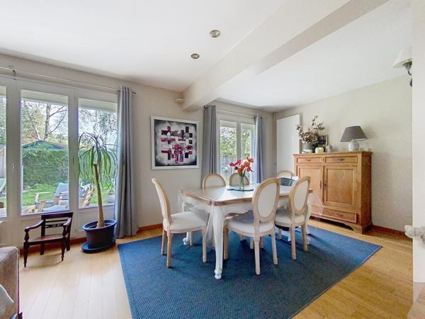 Villa individuelle semi plain pied 5 chambres, jardin, garage double LA CHAPELLE D ARMENTIERES