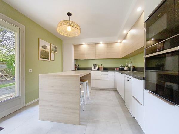 Villa individuelle semi plain pied 5 chambres, jardin, garage double LA CHAPELLE D ARMENTIERES