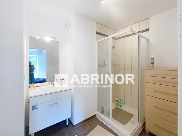 Appartement de Type 2 avec balcon et place de parking. WATTIGNIES
