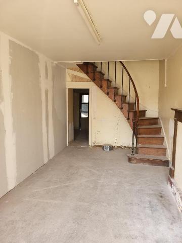 SAINT MARTIN DES BESACES : Maison mitoyenne