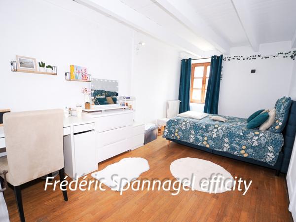 Maison 4 pièces - 180 m² Exclusivité efficity