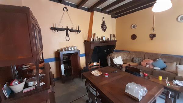 Gironde-sur-Dropt (33190) IMMEUBLE et TERRAIN