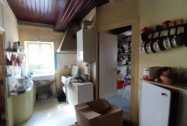 Gironde-sur-Dropt (33190) IMMEUBLE et TERRAIN