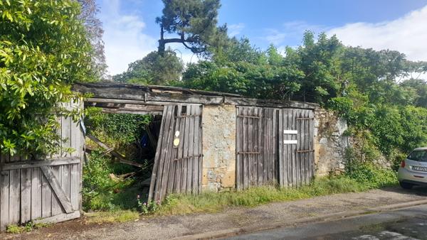 Gironde-sur-Dropt (33190) IMMEUBLE et TERRAIN