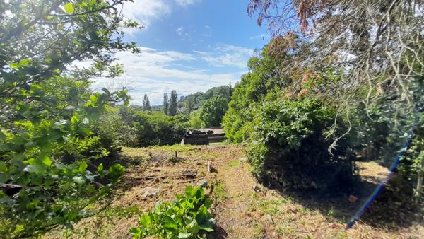 Gironde-sur-Dropt (33190) IMMEUBLE et TERRAIN