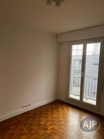 Location appartement Paris 15eme : 1 862 € - AJP Immobilière Passy Paris 16