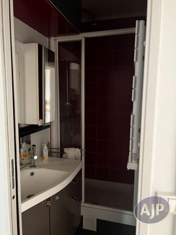 Location appartement Paris 15eme : 1 862 € - AJP Immobilière Passy Paris 16