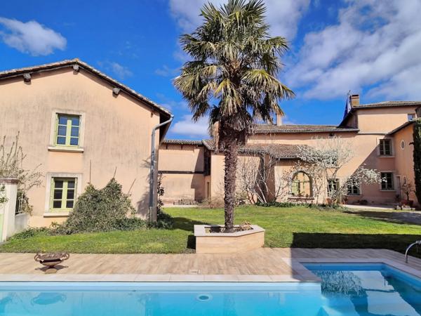 Tramoyes (01390) Propriété de charme idéale pour grande famille, projet intergénérationnel ou maison d’hôtes