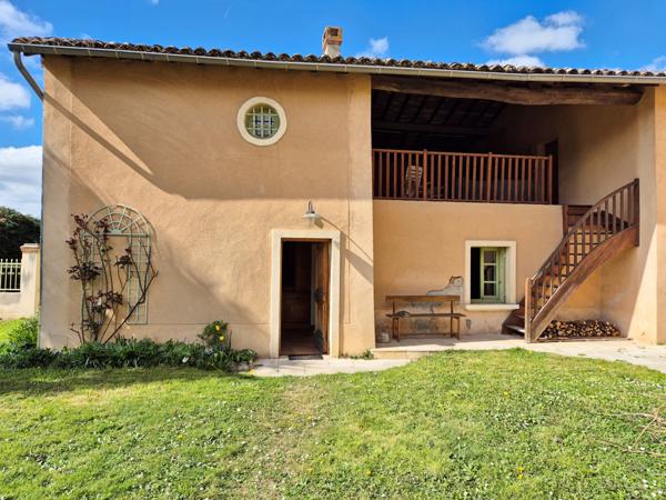 Tramoyes (01390) Propriété de charme idéale pour grande famille, projet intergénérationnel ou maison d’hôtes