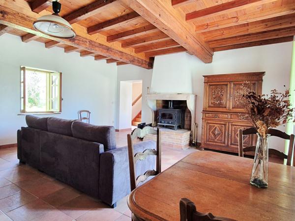 Tramoyes (01390) Propriété de charme idéale pour grande famille, projet intergénérationnel ou maison d’hôtes