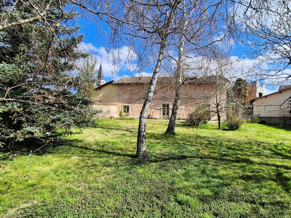 Tramoyes (01390) Propriété de charme idéale pour grande famille, projet intergénérationnel ou maison d’hôtes