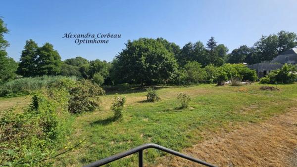 Ensemble immobilier de rapport – 3 logements et 2 hangars sur plus de 5 000 m² LA PELLERINE (49)