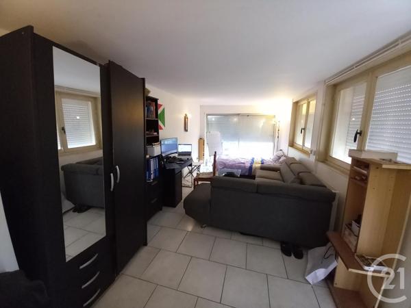 Immeuble à vendre  264,23 m2 MELUN - 77