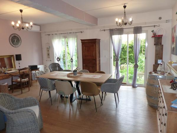 L'Isle-sur-la-Sorgue (84800) Villa à l'Isle-sur-la-Sorgue