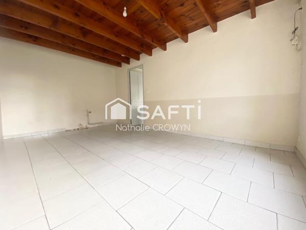 Safti-Nathalie Crowyn vous propose : Maison 5 pièces.