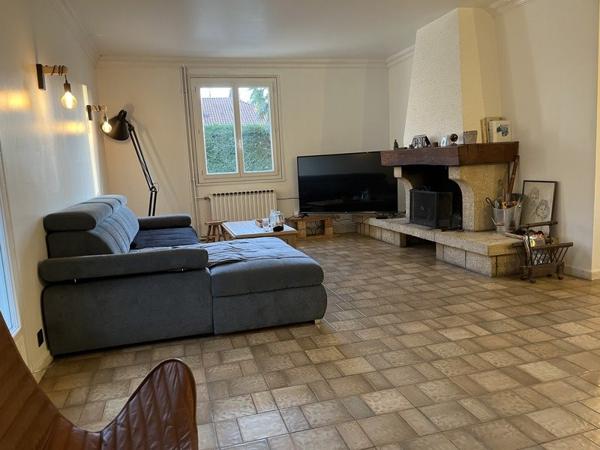Maison à vendre |  Adé |  6 pièces | 187 m²