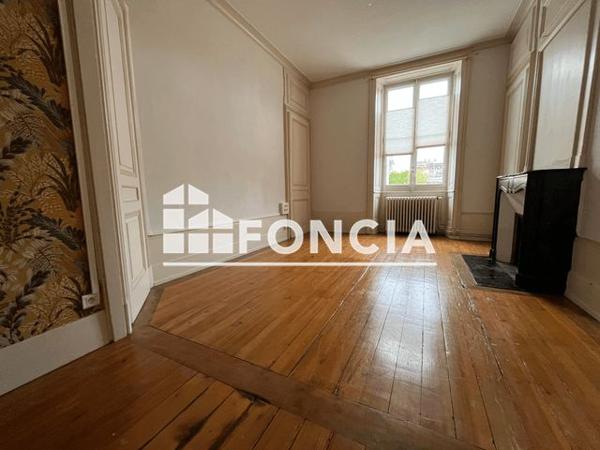 Location Appartement 3 pièces 89.91 m² - Digicode 1955 A Besancon 25000