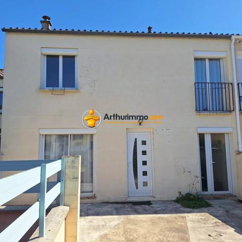 Vente                                                      Maison
                        
                     4 pièces                      77 m2                     à Rozay-en-Brie