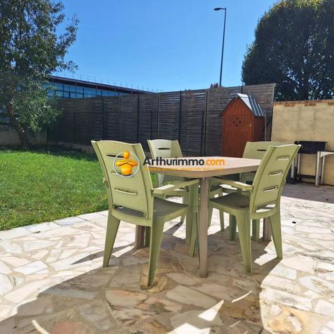 Vente                                                      Maison
                        
                     4 pièces                      77 m2                     à Rozay-en-Brie