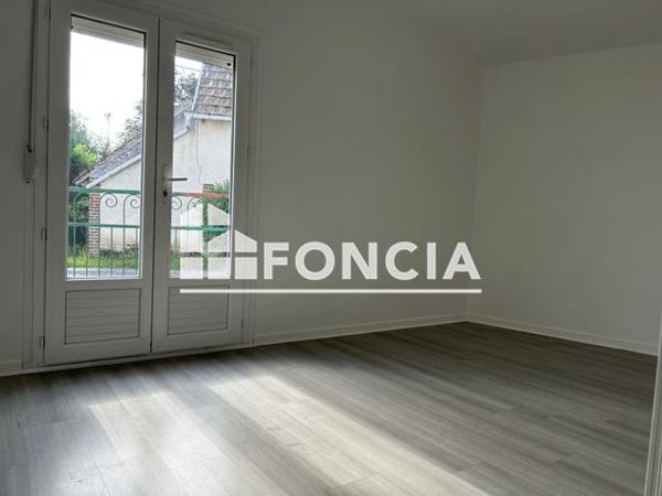 Location Maison 3 pièces 76 m² - LES BERGERS Poilly Lez Gien 45500