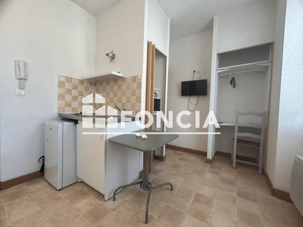 Location Studio meublé 14 m² - 26 RUE ICARIE Perigueux 24000
