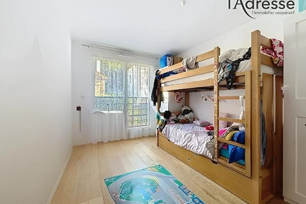 Suresnes Parc Du Château - Appartement 4 pièces 90m² avec balcon, 2 parkings