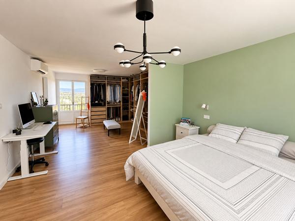 PREIXAN - 10 Mns Carcassonne - Maison 185 m² habitables avec piscine, garage et terrain clos de 2 900 m²