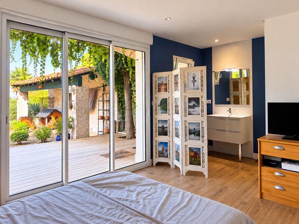 PREIXAN - 10 Mns Carcassonne - Maison 185 m² habitables avec piscine, garage et terrain clos de 2 900 m²