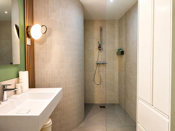 PREIXAN - 10 Mns Carcassonne - Maison 185 m² habitables avec piscine, garage et terrain clos de 2 900 m²