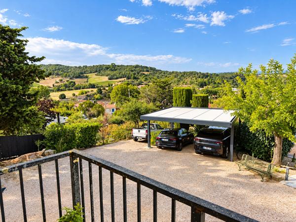 PREIXAN - 10 Mns Carcassonne - Maison 185 m² habitables avec piscine, garage et terrain clos de 2 900 m²