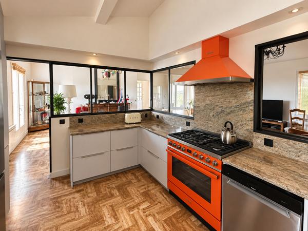 PREIXAN - 10 Mns Carcassonne - Maison 185 m² habitables avec piscine, garage et terrain clos de 2 900 m²