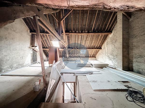 Maison à vendre à La Loupe (28240) – Centre-ville, garage, dépendance et beau potentiel d’aménagement