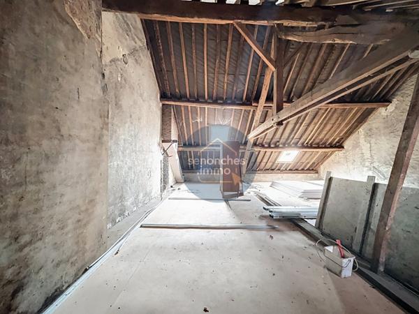 Maison à vendre à La Loupe (28240) – Centre-ville, garage, dépendance et beau potentiel d’aménagement