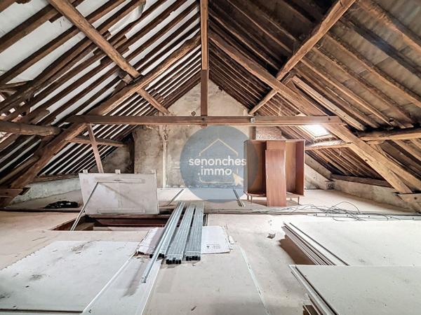 Maison à vendre à La Loupe (28240) – Centre-ville, garage, dépendance et beau potentiel d’aménagement