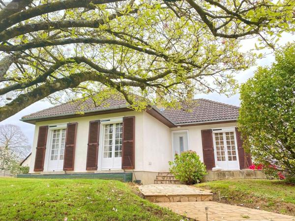 Maison à vendre à La Bazoge dans la Sarthe (72650), ref : 72122-1434