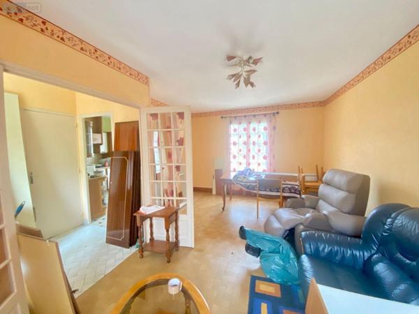 Maison à vendre à La Bazoge dans la Sarthe (72650), ref : 72122-1434