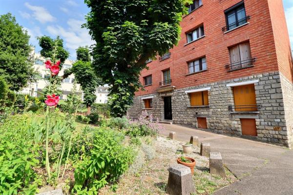 Vente                                                      Appartement
                        
                     3 pièces                      56 m2                     à Maisons-Alfort