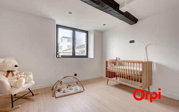 Appartement à vendre    5 pièces • 122 m2 Écully