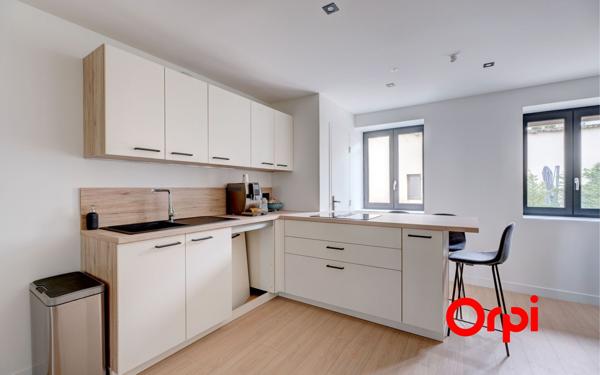 Appartement à vendre    5 pièces • 122 m2 Écully