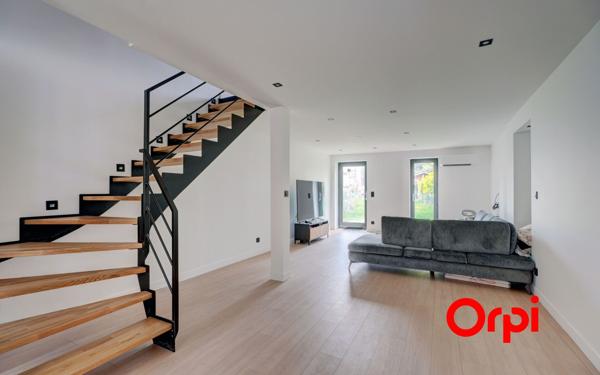 Appartement à vendre    5 pièces • 122 m2 Écully