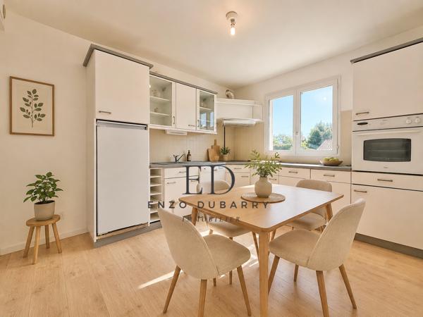 Maison
         4 pièces
        - 88 m²