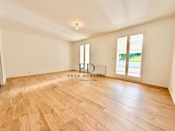 Maison
         4 pièces
        - 88 m²