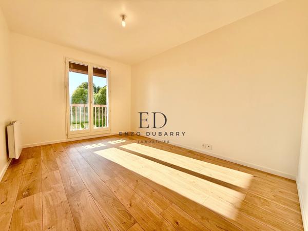 Maison
         4 pièces
        - 88 m²