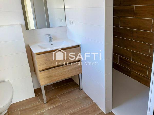 Villa 2024 de 110m² à Castres, avec garage et jardin.