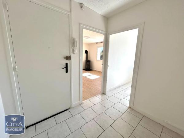 Appartement à louer 3 pièces 65.09m² Dunières (43220)